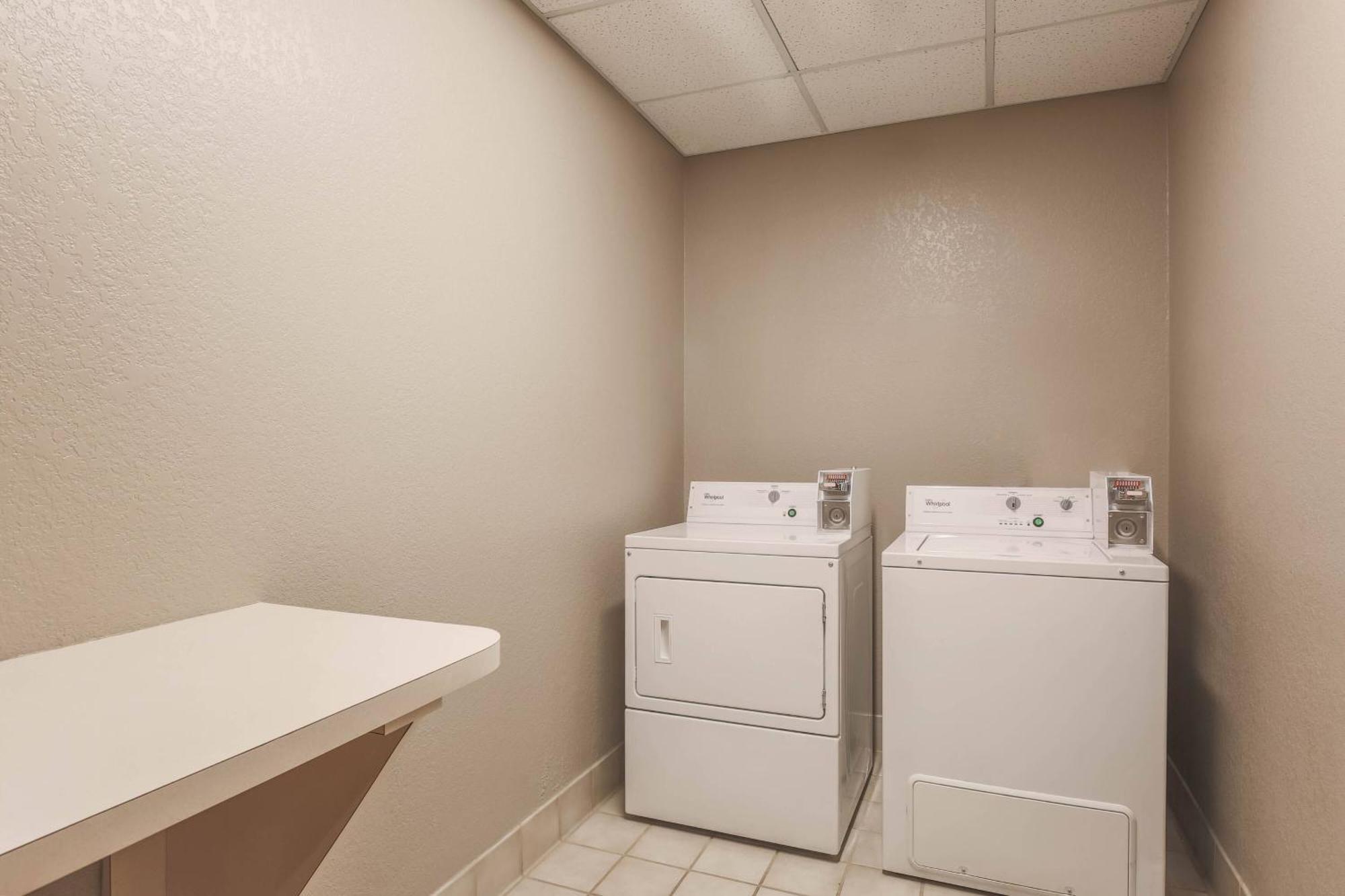 Courtyard By Marriott Orlando Lake Mary North Heathrow Exterior foto